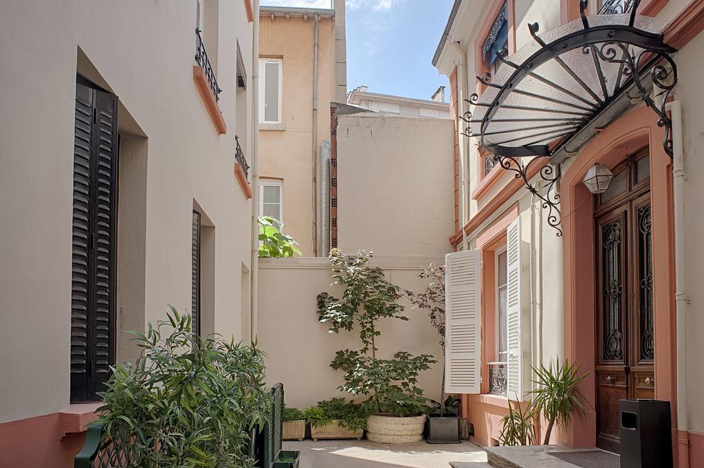 Hotel Des Facultes Лион Экстерьер фото